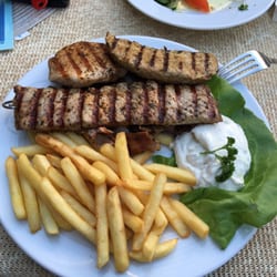 Restaurant Akropolis - Guter Grieche in Kitzingen super essen nette Bedienung und sehr günstig das ist der Spezial Teller