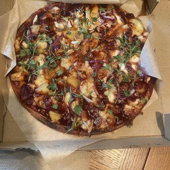 Nectarine Grove - BBQ pizza - New American Near Me - Encinitas, California Nectarine Grove - BBQ pizza - New American Near Me - Encinitas, California