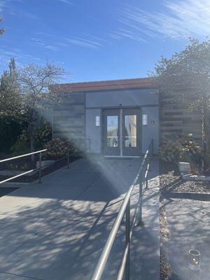 Gilroy's Kitchen + Pub + Patio by null