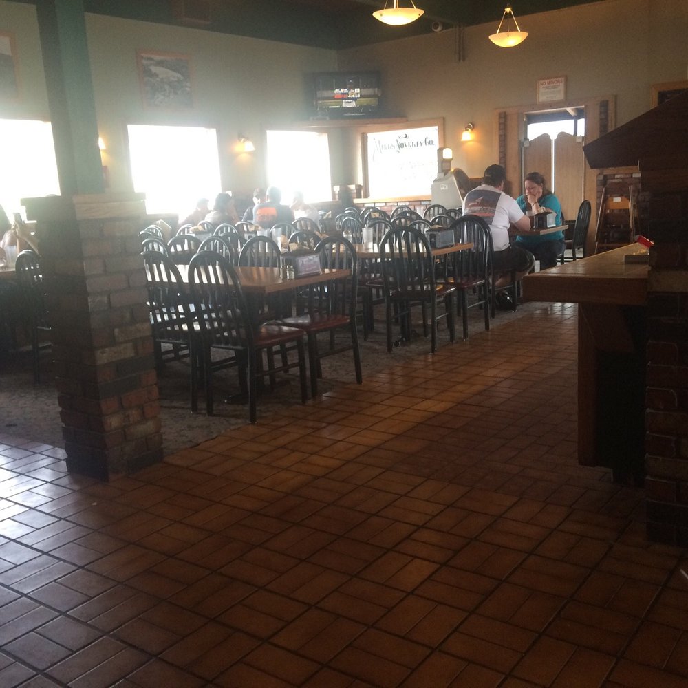 Abby's Legendary Pizza - Pizza Near Me - Newberg, Oregon