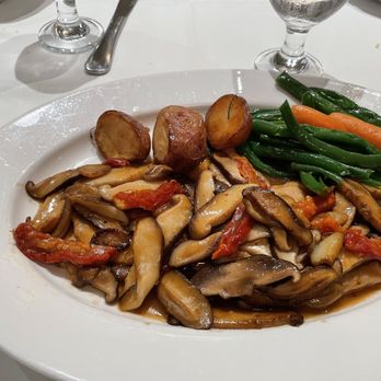 Ciao Restaurant - Veal and mushroom special . - Italian Near Me - Eastchester, New York Ciao Restaurant - Veal and mushroom special . - Italian Near Me - Eastchester, New York