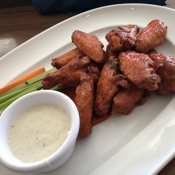 Evolution Bar & Cafe - Buffalo Wings - Sports Bars Near Me - Santa Clara, California