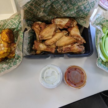 Wingstop - 10 pc plain with celery and 5 pc Cajun fried corn. - Chicken Wings Near Me - Reno, Nevada