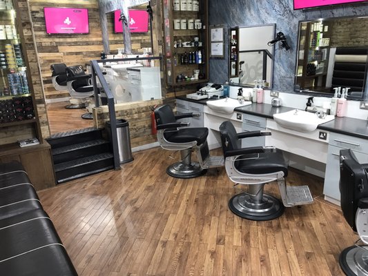 Photo of Ed's Barber - London, XGL, GB.