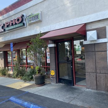 BMC Pho - Very disgusting place I was throwing up had food poisoning, diarrhea, and and more there was a roach in my food - Vietnamese Near Me - Covina, California BMC Pho - Very disgusting place I was throwing up had food poisoning, diarrhea, and and more there was a roach in my food - Vietnamese Near Me - Covina, California