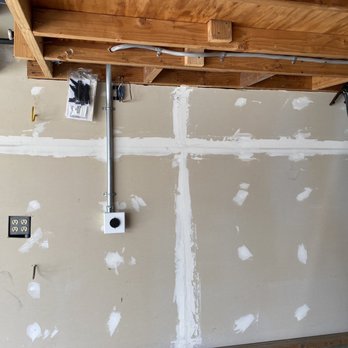 Mario Castillo Electric - 240v Outlet - Electricians Near Me - Long Beach, California Mario Castillo Electric - 240v Outlet - Electricians Near Me - Long Beach, California