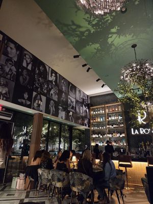 La Rosa Gastrobar by null