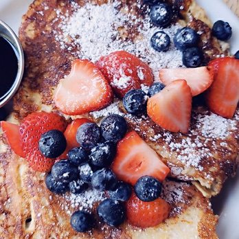 Fratelli Cafe - Croissant French Toast OMG THE BEST! #ChefApproved - Coffee & Tea Near Me - Los Angeles, California