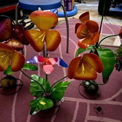 Planters & More - I took them out of the truck and set them in garage. Not best lighting but gives you some reference.