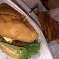 Lakeview Burger - Cheeseburger with Sweet Potato Fries