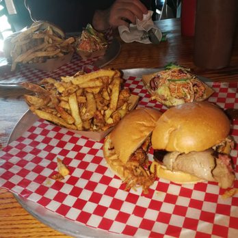 Upstreet BBQ Brewhouse - Sharing good food! - Barbeque Near Me - Dartmouth, Nova Scotia