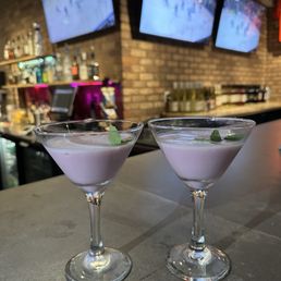 Strawberry cheesecake martini - IG @bougiefoodieboi