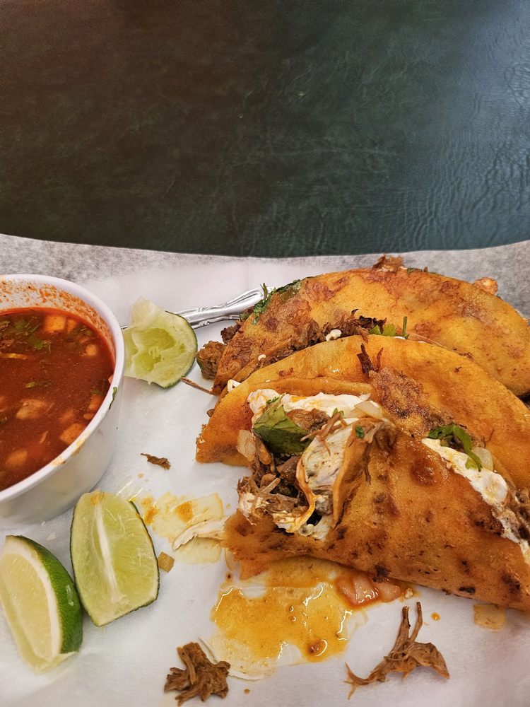 Los Junior’s Mexican Cuisine & Pizza