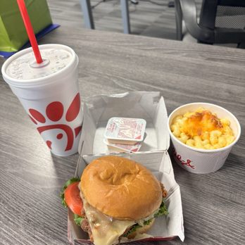 Chick-fil-A - Spicy Chicken Sandwich - Fast Food Near Me - Las Vegas, Nevada Chick-fil-A - Spicy Chicken Sandwich - Fast Food Near Me - Las Vegas, Nevada