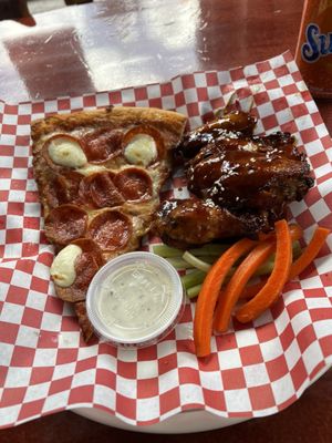 Crossroad Pizzeria by null