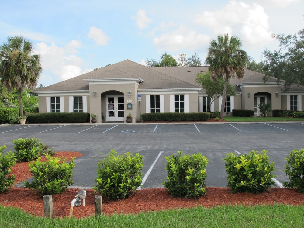 BARBARA QUIST RE/MAX ADVANTAGE REALTY Updated September 2024 4320 Lake In The Woods Dr