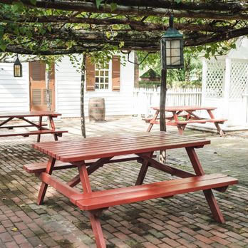 Chowning’s Garden Bar - Exterior - Barbeque Near Me - Williamsburg, Virginia Chowning’s Garden Bar - Exterior - Barbeque Near Me - Williamsburg, Virginia