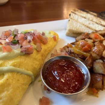 Hudson's Bar And Grill - California omelet - New American Near Me - Vancouver, Washington Hudson's Bar And Grill - California omelet - New American Near Me - Vancouver, Washington