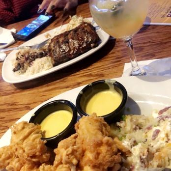 Sam's Place - My mom is a wine critic(not for real, she's just picky) but she loved the "Dream Tree Cabernet" LOOK AT THOSE TENDERS!!! - American Near Me - Murfreesboro, Tennessee Sam's Place - My mom is a wine critic(not for real, she's just picky) but she loved the "Dream Tree Cabernet" LOOK AT THOSE TENDERS!!! - American Near Me - Murfreesboro, Tennessee