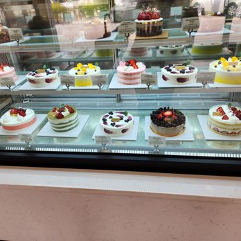 Tous Les Jours - Bakeries Near Me - Winter Park, Florida Tous Les Jours - Bakeries Near Me - Winter Park, Florida