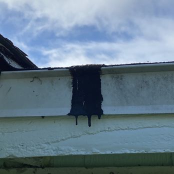 Suncastle Roofing - tar dripping from roof years later - Roofing Near Me - Port Charlotte, Florida Suncastle Roofing - tar dripping from roof years later - Roofing Near Me - Port Charlotte, Florida