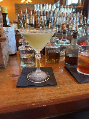 Golden Era Cocktail Bar and Lounge by null