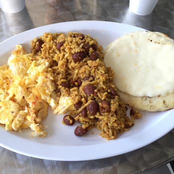 Panaderia 20 De Julio - Huevos al Gusto, Calentado de Frijoles - Bakeries Near Me - Miami, Florida Panaderia 20 De Julio - Huevos al Gusto, Calentado de Frijoles - Bakeries Near Me - Miami, Florida