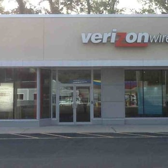 Verizon - Mobile Phones Near Me - Brookfield, Connecticut