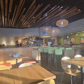 Veggie Grill by Next Level - Vegan Near Me - Pasadena, California
