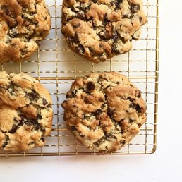 Half Dozen Chocolate Chip Cookies