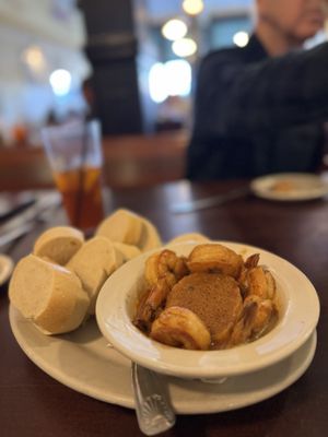 Henry's Louisiana Grill by null