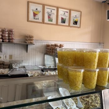Thach Che Hien Khanh - Lots of treats and some of the menu in the back - Desserts Near Me - Westminster, California