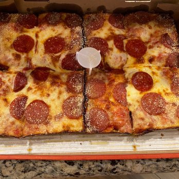 Jet's Pizza - Pepperoni Deep Dish - Pizza Near Me - Henderson, Nevada Jet's Pizza - Pepperoni Deep Dish - Pizza Near Me - Henderson, Nevada