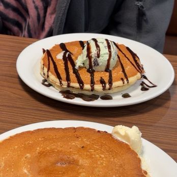 Denny's - Mint ice cream chocolate pancakes - American Near Me - Fresno, California