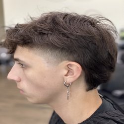 1915 Barbers