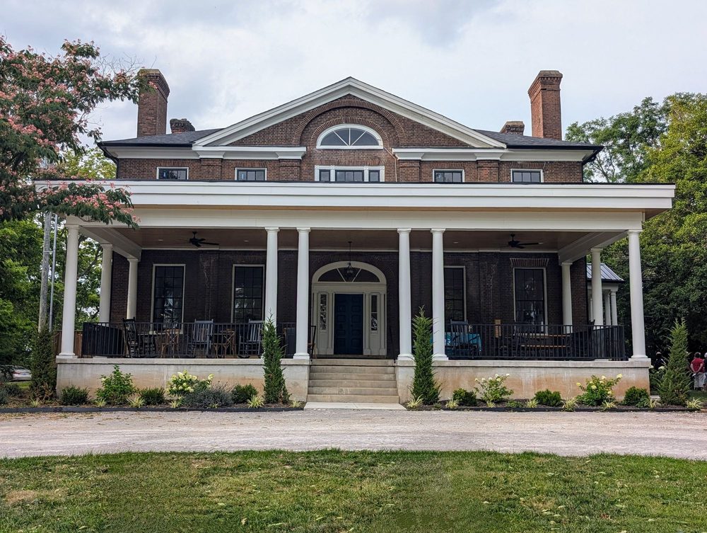 BLUEGRASS DISTILLERS AT ELKWOOD FARM Updated July 2024 12 Photos