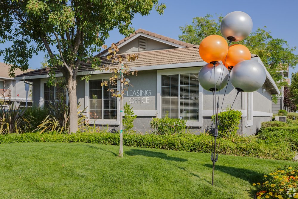 THE SEVILLE AT MACE RANCH 35 Photos & 20 Reviews 4501 Alhambra Dr