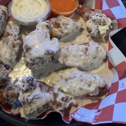 Garlic parm Medium Wings Garlic parm Medium Wings