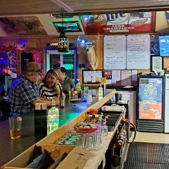 Jodi's Tangled Antler - Pubs Near Me - Beulah, Michigan