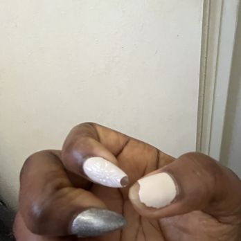 Parise Nails & Spa - Nail Salons Near Me - Carson, California