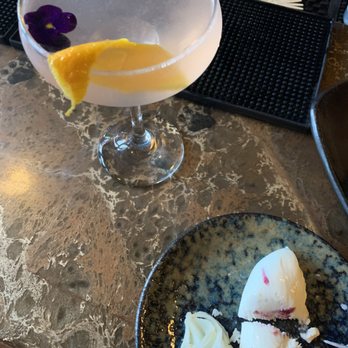 Phatsy Kline's Parlor Lounge - Cocktail Bars Near Me - Eureka, California