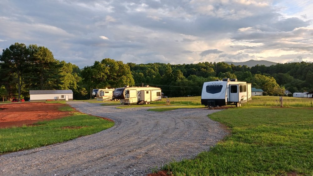 GEM CITY RV RESORT Updated May 2024 19 Photos 2145 Old Murphy Rd