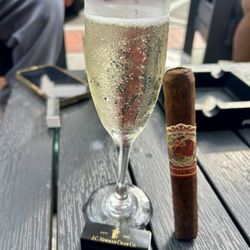 Central Cigars - Prosecco with My Father maduro.