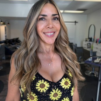 CR Beauty Studio - Balayage by esme - Hair Salons Near Me - San Jose, California CR Beauty Studio - Balayage by esme - Hair Salons Near Me - San Jose, California