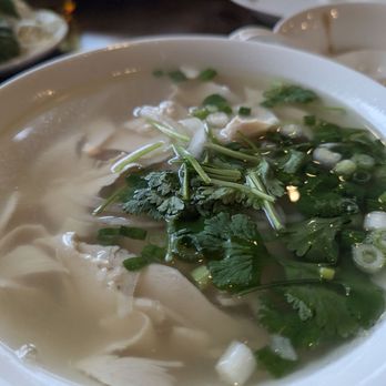 Happy Autumn - Pho ga - Vietnamese Near Me - Renton, Washington