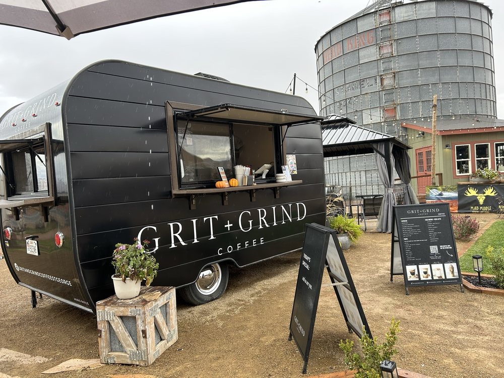 Grit and Grind Coffee Logo