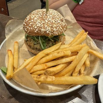 Burger Bar Chicago - Burgers Near Me - Chicago, Illinois