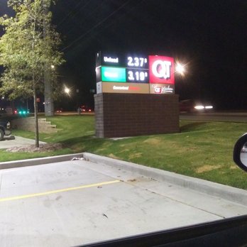 QuikTrip - Gas getting cheaper - Convenience Stores Near Me - Norcross, Georgia