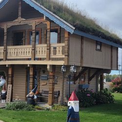 Cherry Train Tours - Scandinavian house.