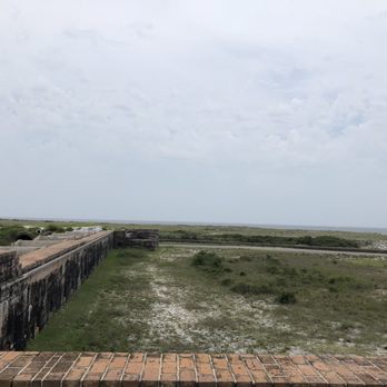 Langdon Beach - Beaches Near Me - Gulf Breeze, Florida